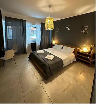 Stazione - Deep House Lägenhet Bari