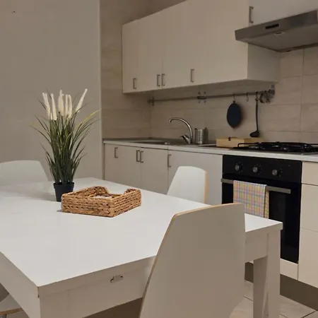 Stazione - Deep House *